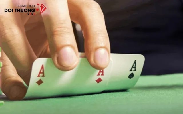 Cách đọc tâm lý đối thủ qua cách tố bài trong Xì Tố