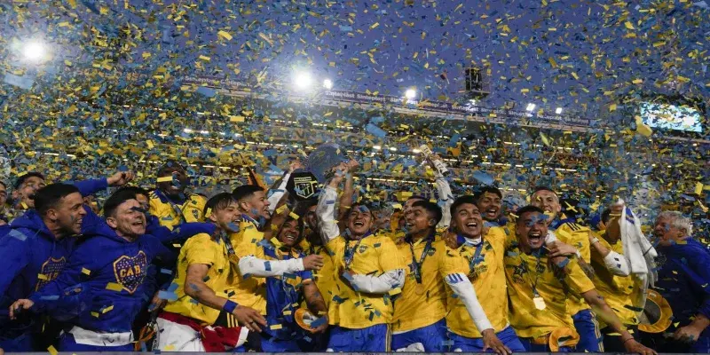 Những khắc nghiệt và cơ hội phát triển bóng đá Argentina