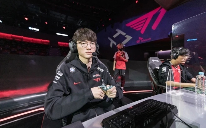 Giải mã lý do tại sao các huyền thoại Esports thường giải nghệ ở độ tuổi vàng 25