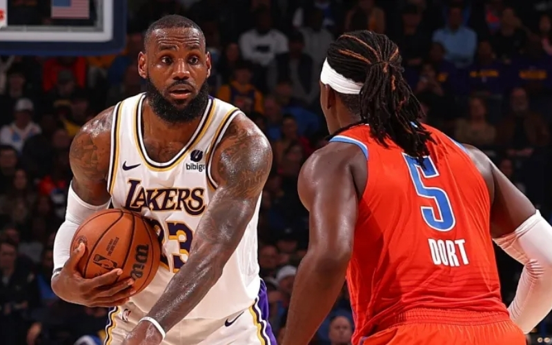 Bản lĩnh LeBron James trước sức trẻ của Oklahoma City Thunder