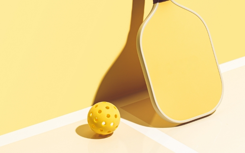 Bí quyết thực hiện cú đánh dink bóng sát lưới đầy khó chịu trong bộ môn pickleball