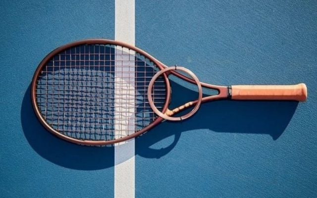 Cách chọn dây vợt tennis và số cân phù hợp cho từng lối chơi