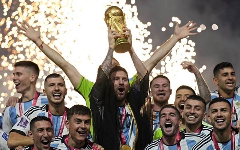 Tường thuật trực tiếp khoảnh khắc đội tuyển nâng cao chiếc cúp vô địch World Cup 2026
